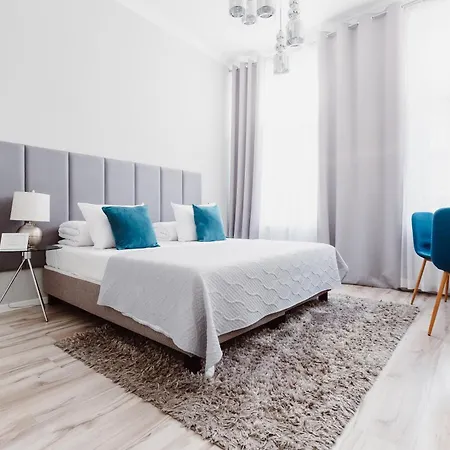 Erasmus Student - Old Town 아파트 *