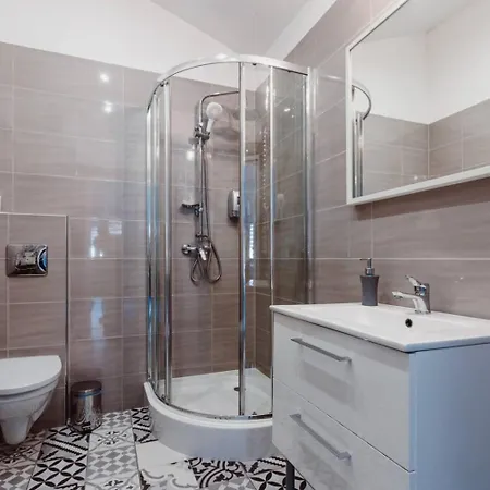 Erasmus Student - Old Town *