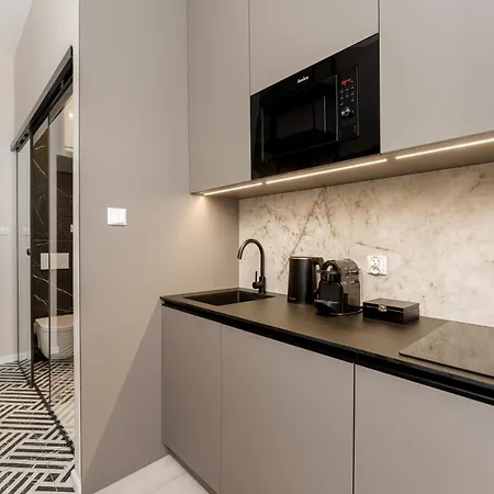 Erasmus Student - Old Town